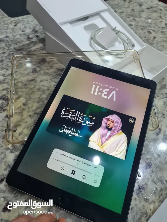 ايباد 9 مش مفتوح فحص ممتاز مع اغراضو