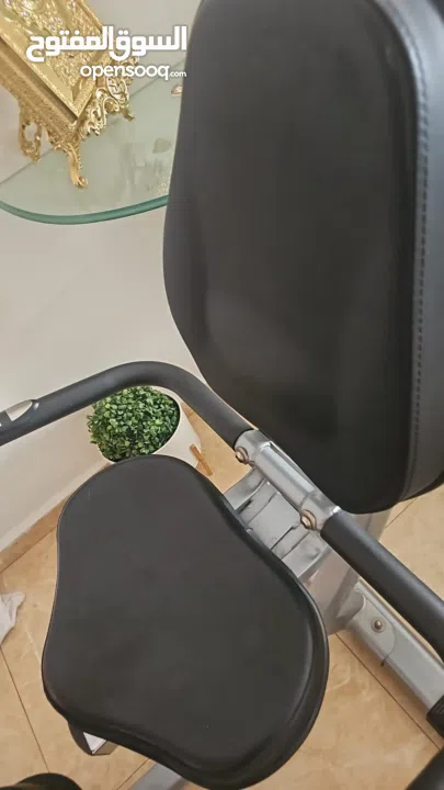 بسكليت نوادي حجم كبير شبه جديد نصف السعر