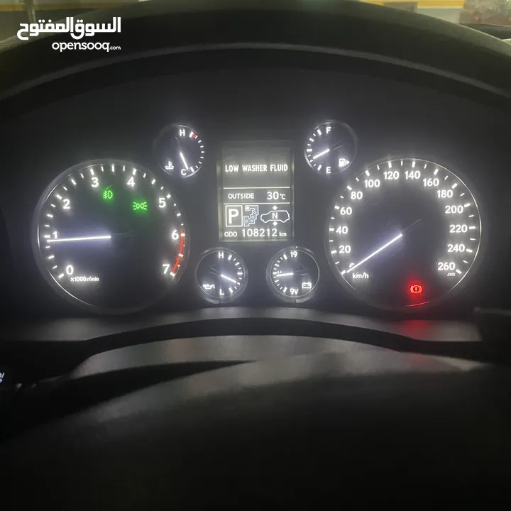 ليكزس LX 570 وارد الوكالة و بحالة الوكالة