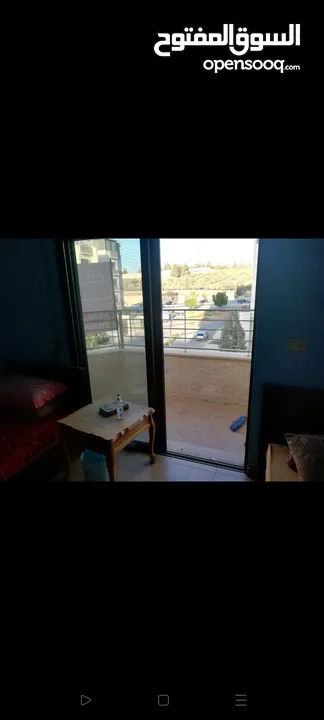 شقة مميزه والبناية على (ثلاث شوارع)في ام زويتينة حد الجبيهة وشارع الاردن اطلاله على شارع الأردن