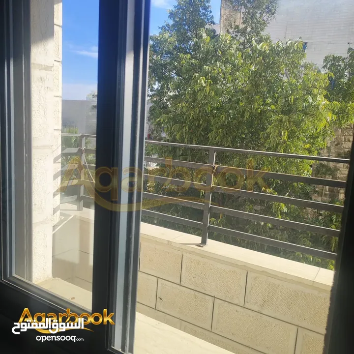 شقة غير مفروشة للإيجار  أم الشرايط - بالقرب من المدرسة الانجليزية