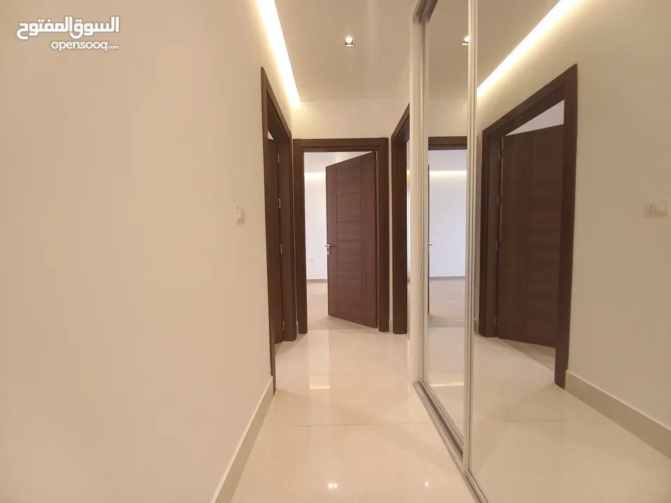 شقة غير مفروشة للإيجار في الصويفية ( Property 38516 ) سنوي فقط