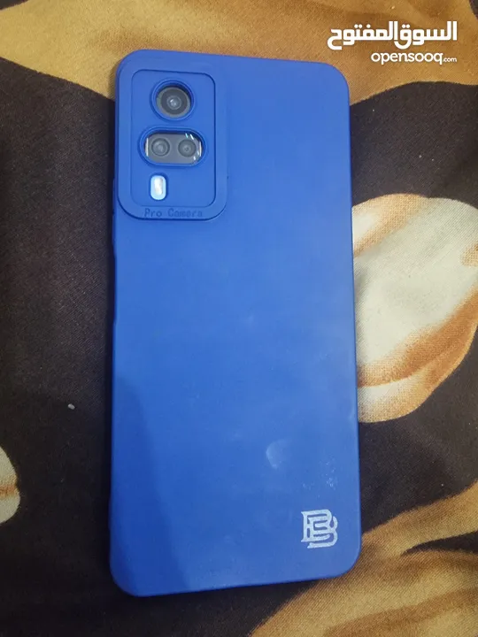 ( vivo y-51)     8gbram 128 gb space