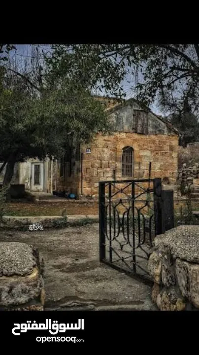 منزل مكون من طابقين  للبيع   تفاصيل عل رقم