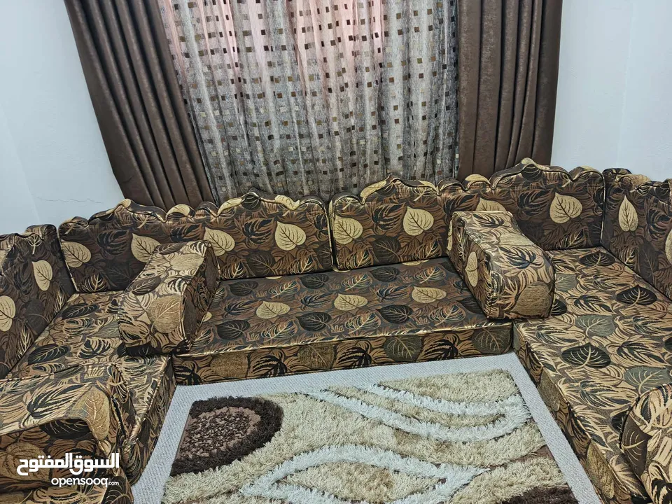 مجلس عربي+سجادة شاجي+برداي تركي ممتازة