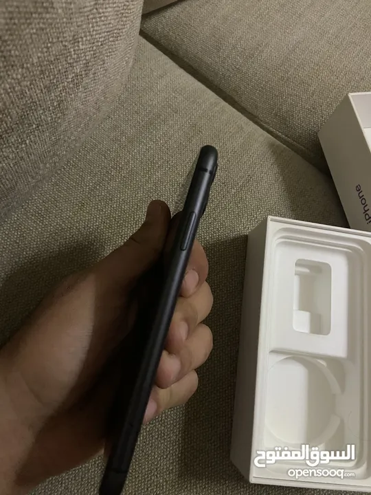 iPhone 11 128 giga بحال الجديد