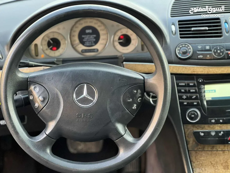 مرسيدس e200 موديل 2006 بحالة الوكالة فل اضافات افنتجارد لون اسود بالصلاة ع النبي ما شاء الله