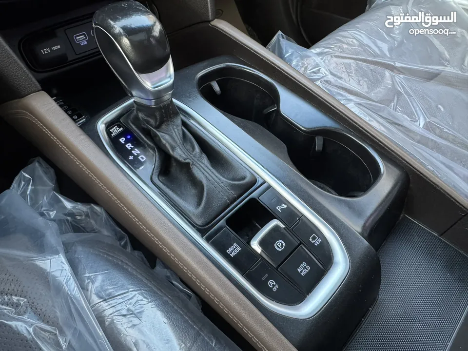 فرصة نادرة – Hyundai Santa Fe بانوراما  (6+1 مقاعد أصلية) One Million ،فحص نخب و عداد قليل أصلي