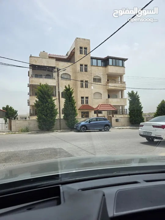 شقه مميزة للبيع بالقرب من قصر العوادين من المالك مباشرة
