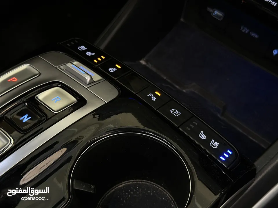 هونداي توسان هايبرد مع بانوراما