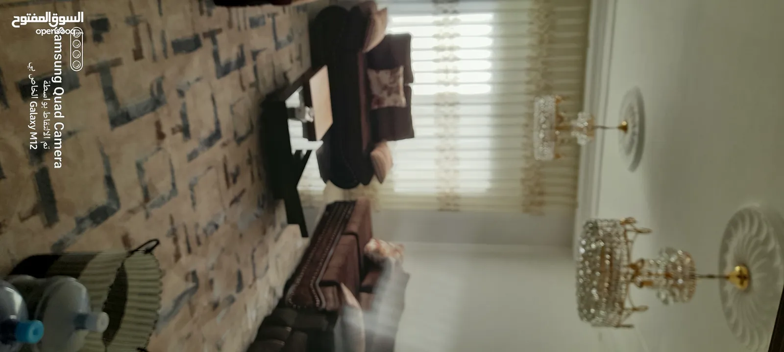 شقه في الصويفيه فاخمه جدا من المالك اخر شارع الوكالات