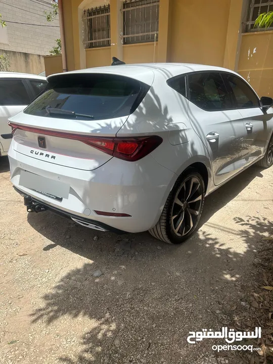 كوبرا ليون ترخيص 2020 للبيع او البدل كاش او اقساط فل اضافات ما عدا الفتحه (cupra)