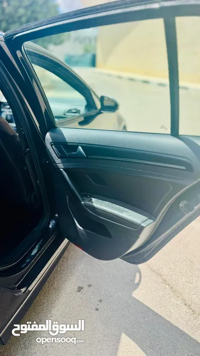 جولف GTI R