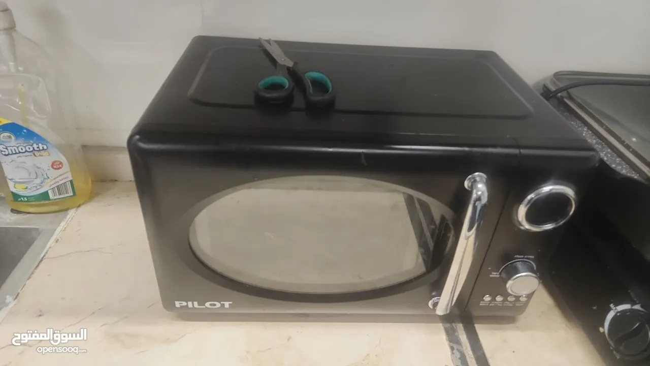 معدات مطعم برجر شبه جديد