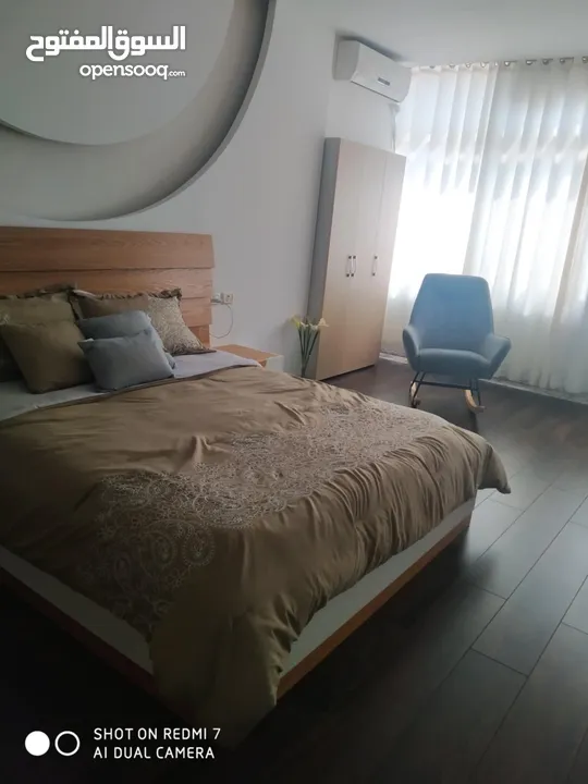 شقة مميزة للبيع مع الأثاث