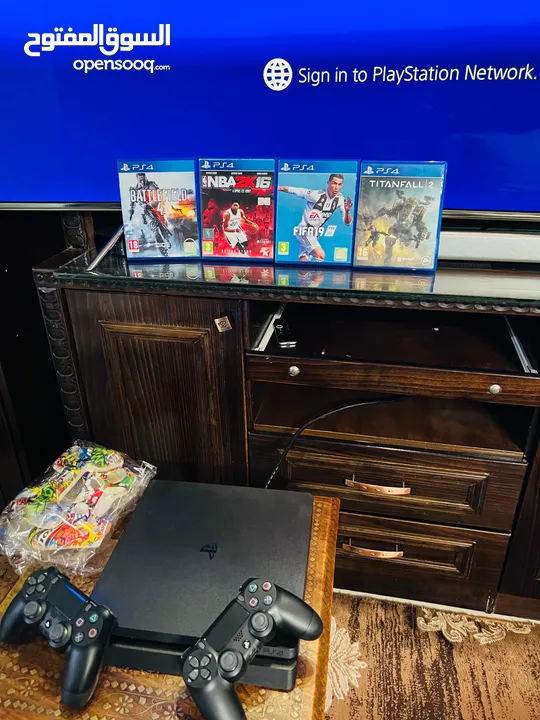 Playstation 4 Slim  بلاستيشن 4 سلم