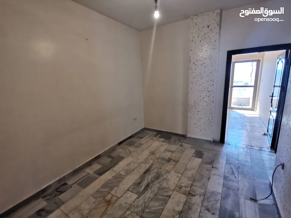 روف و شقة للبيع