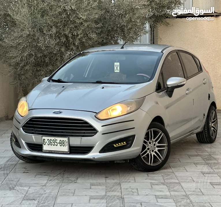 فورد فيستا ترخيص 2014 جير عادي