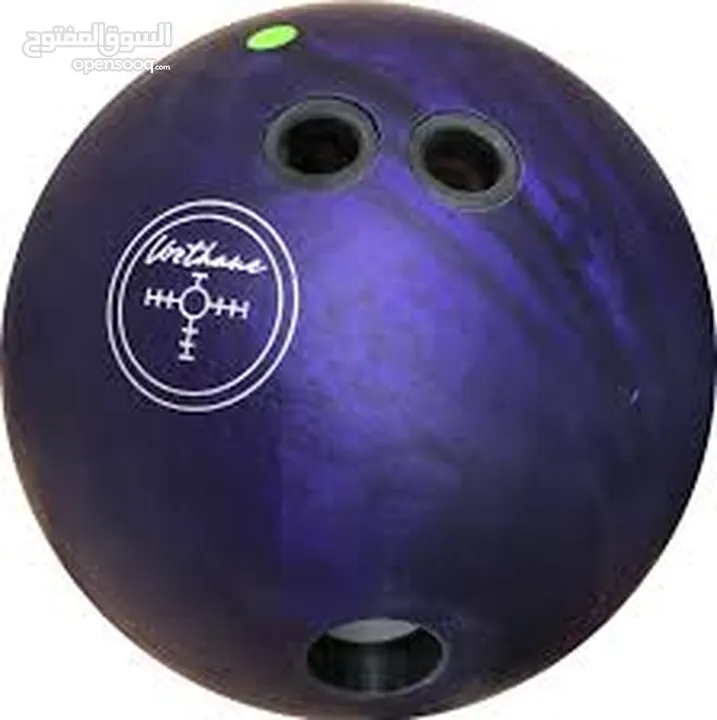 كرة بولينج مستعملة بحالة الجديد (purple bowling ball)