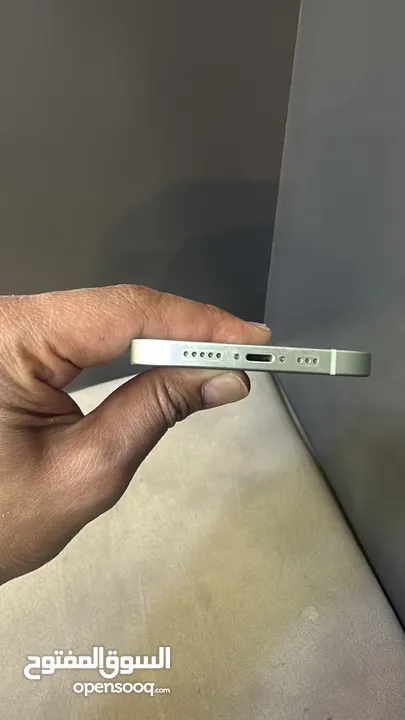 iPhone 12 64 GB  البطاريات من 88-93 مكفول اسبوعين