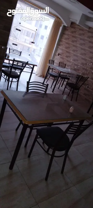 عدة مطعم للبيع