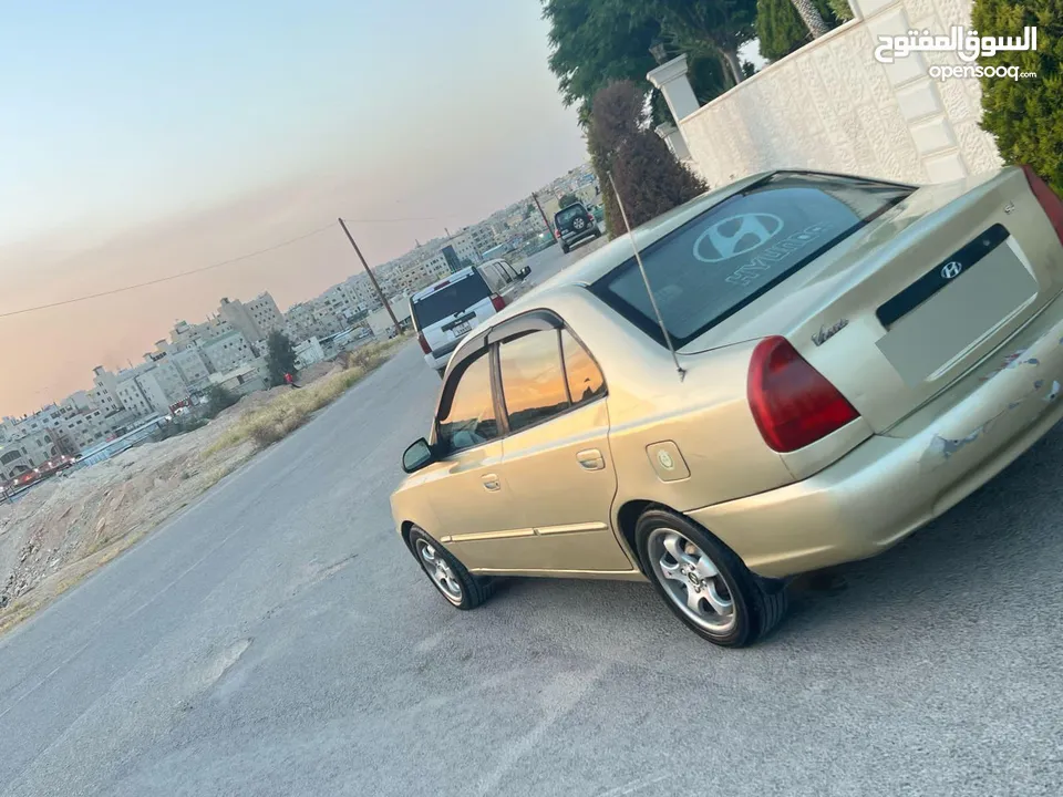 هونداي فيرنا 1999