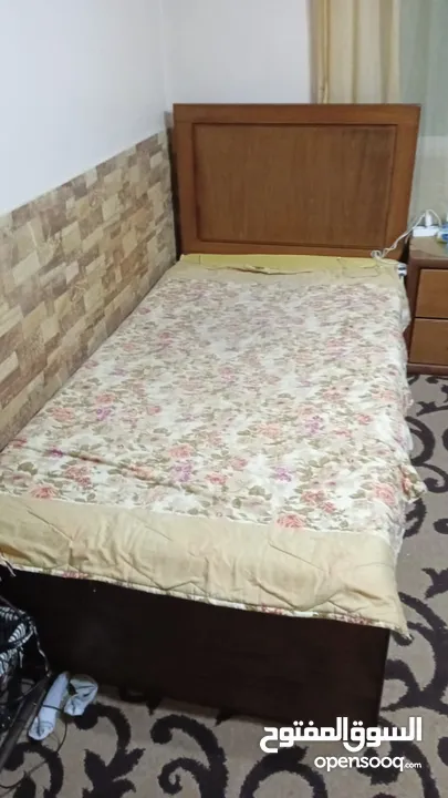 غرفة نوم شباب سرير واحد مفرد إضافة إلى فرشة ضغط مجوز