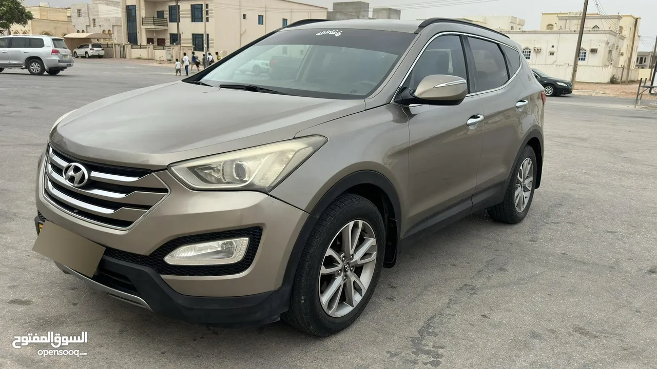 Hyundai Santafe 2014 model