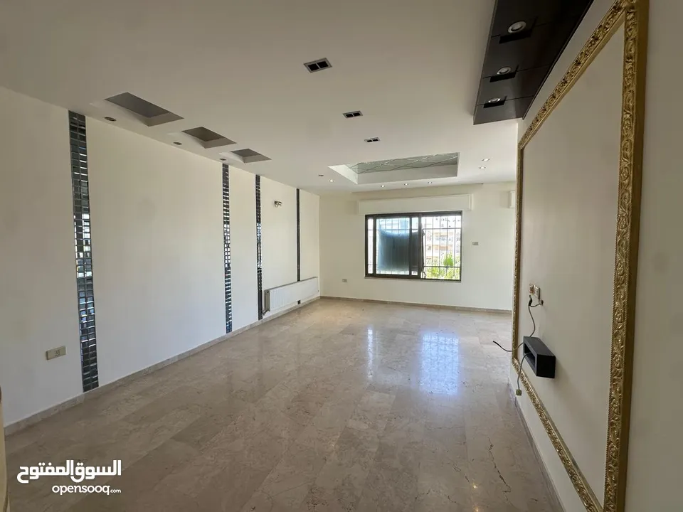 شقه شبه مفروشه للايجار في الرابيه ( Property 41234 )-174865440