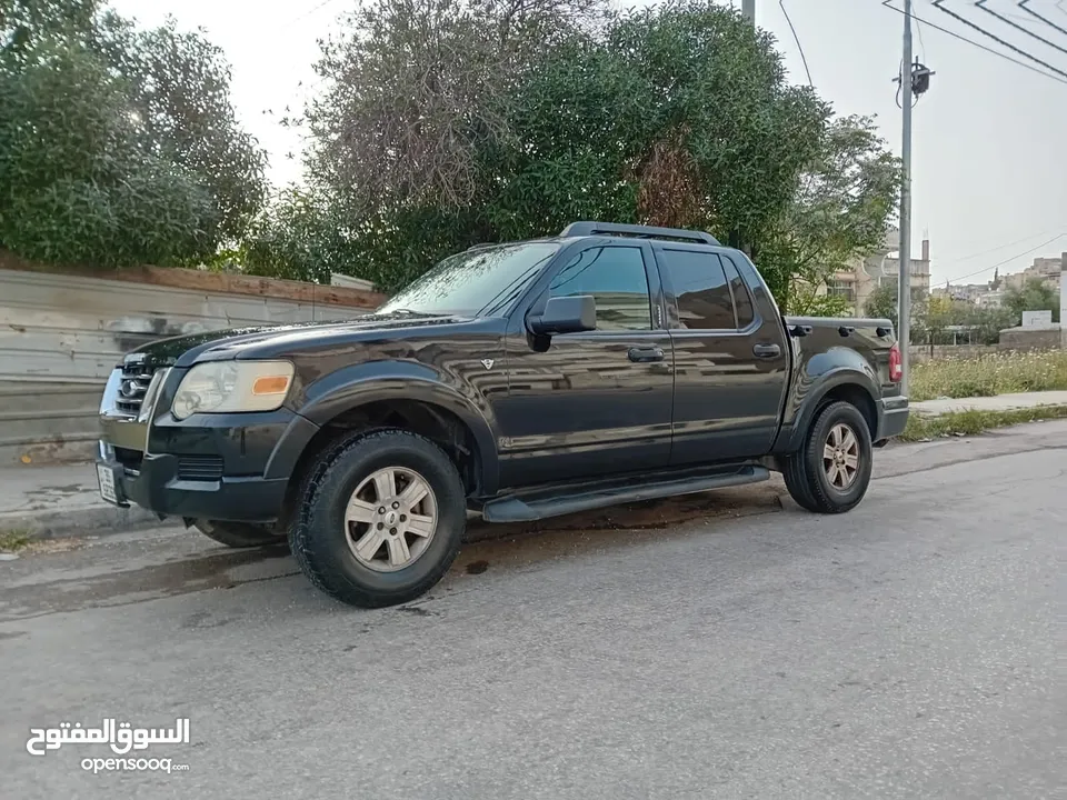 للبيع او للبدل على سيارة نفس السعر او اقل    بكم فورد اكسبلورر 2007 sport trak