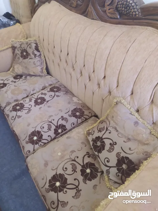 كنابايات مستعملة حفر  خشبي مع كامل مستلزماتها  حالتها جيدة جدا (قابل للتفاوض)