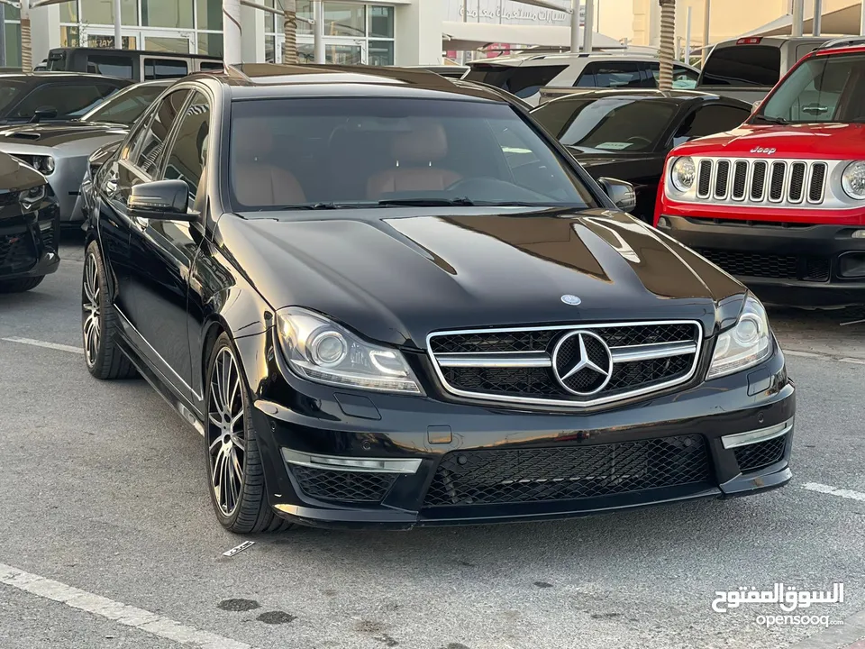 Mercedes C300 full options 2013