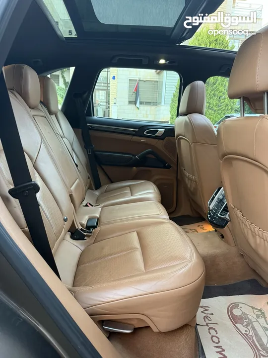 Porsche Cayenne S 2013  50,000 Km