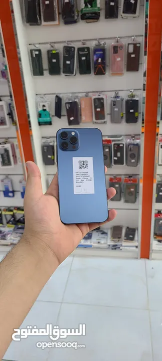 بأقل سعر : iPhone 12 pro max 256gb نظيف جدا بحالة الوكالة بدون اي شموخ و بدون اي مشاكل