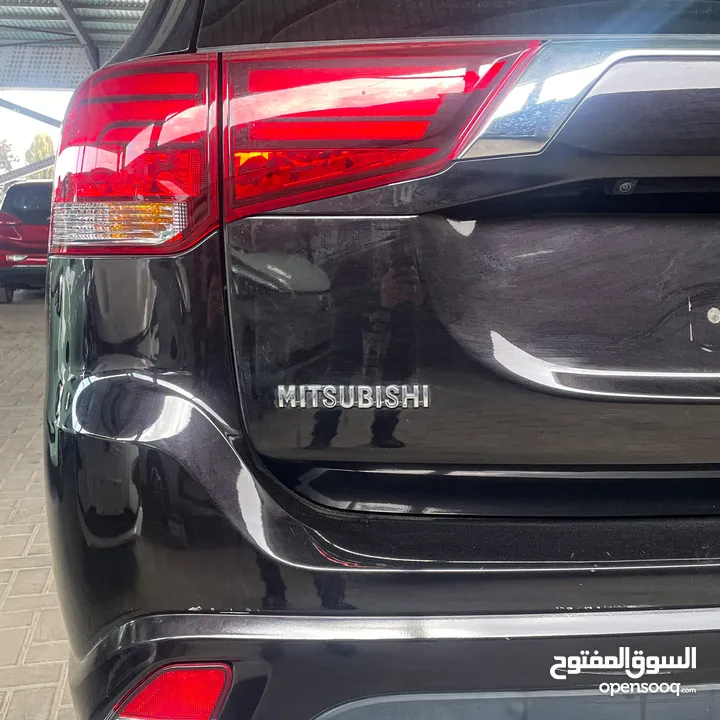 Mitsubishi Outlander 2018  PHEV