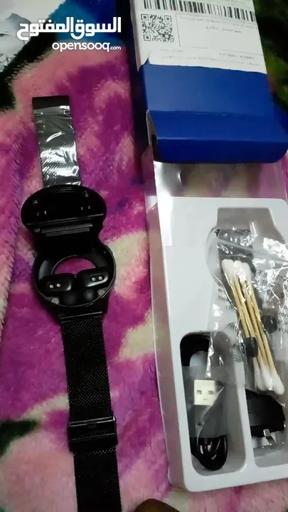 ساعه رقميه تشبك عالهاتف  smart watch جديد غير مستخدم السعر 20ريال قابل للتفاوض
