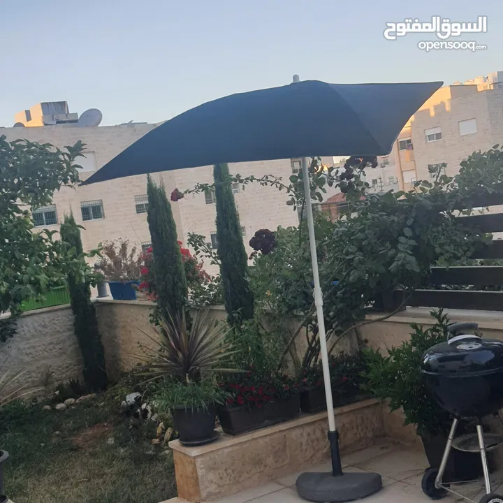 مظلة عدد 2 من ايكيا مع قاعدة واحدة