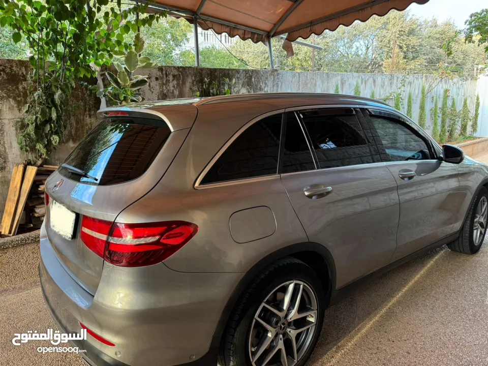 مرسيدس GLC 250 بنزين موديل 2018
