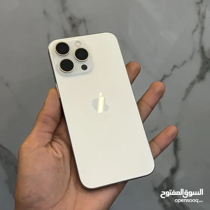 iPhone 15 Promax 256G / e-sim مغيرة الشاشة