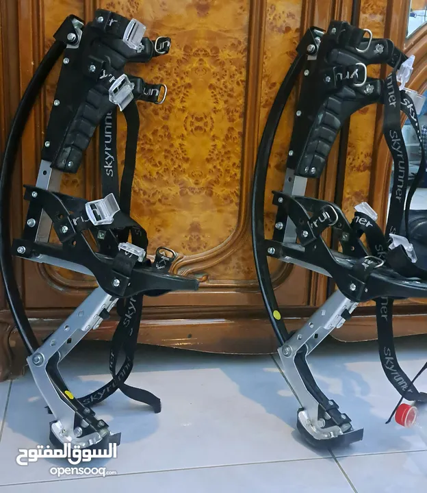 سكايرنير   skyrunner حذاء قفز وركض