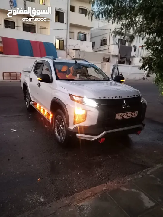 ميتسوبيشي سبورتيرو L200