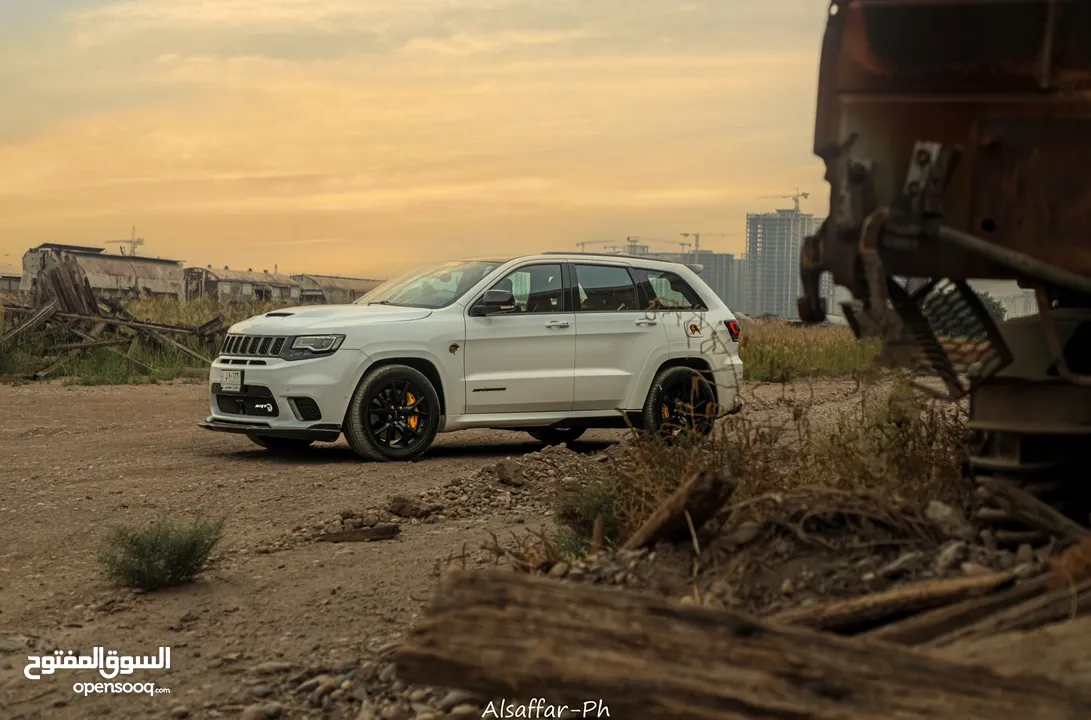 Jeep trackhawk