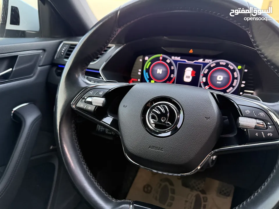 سكودا سوبير ب بلج ان هايبرد