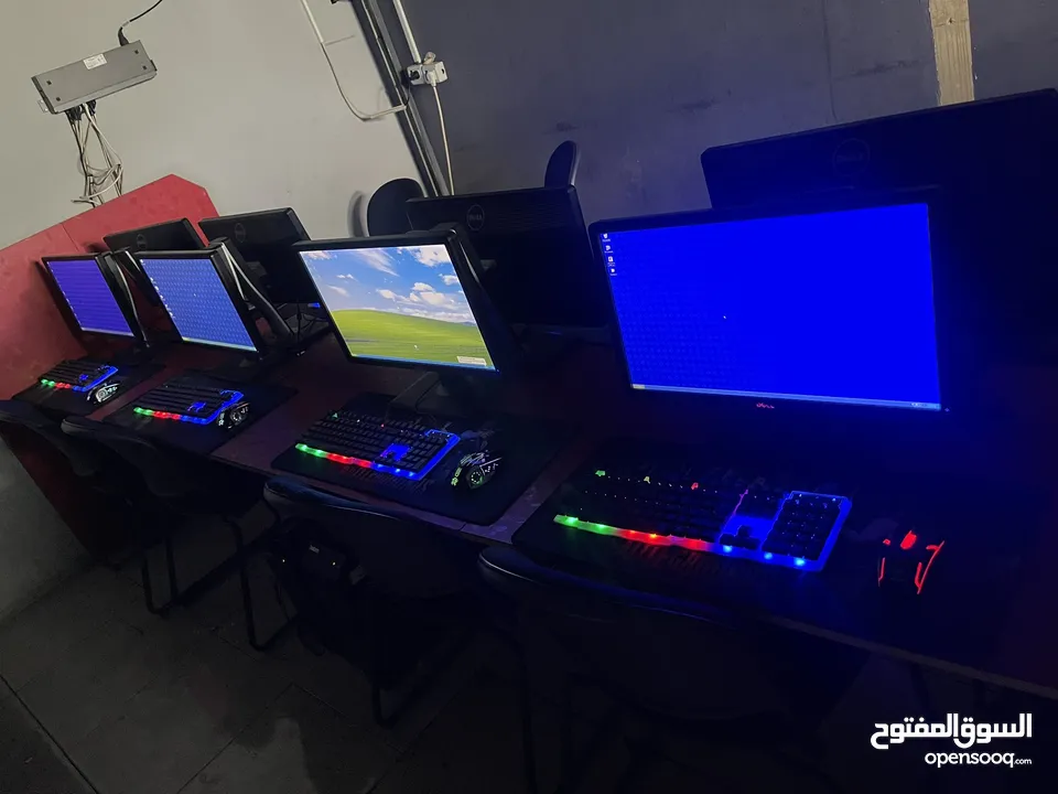 موجود عده محل كمبيوترات كامله للبيع