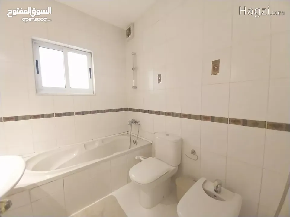 شقة للايجار في دير غبار  ( Property 34108 ) سنوي فقط