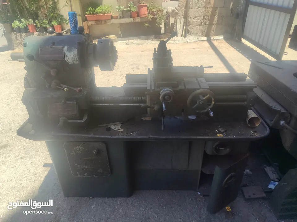 مخرطه وغيره للبيع