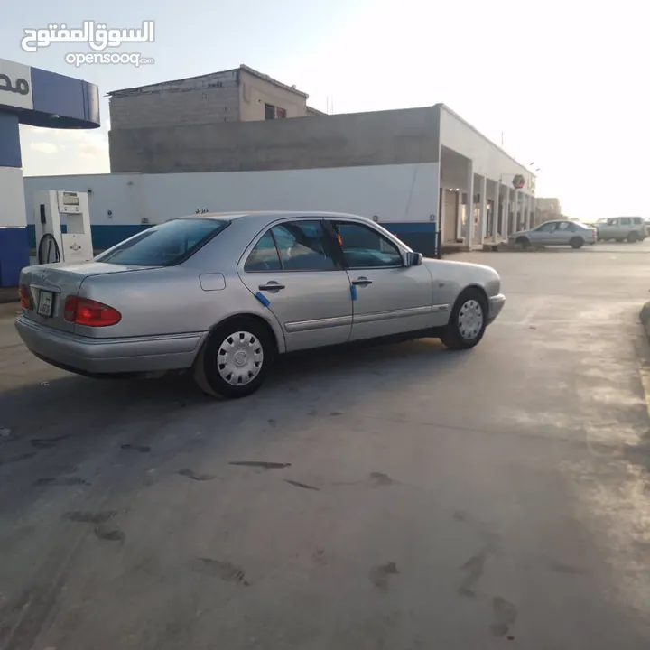 مرسيدس E240