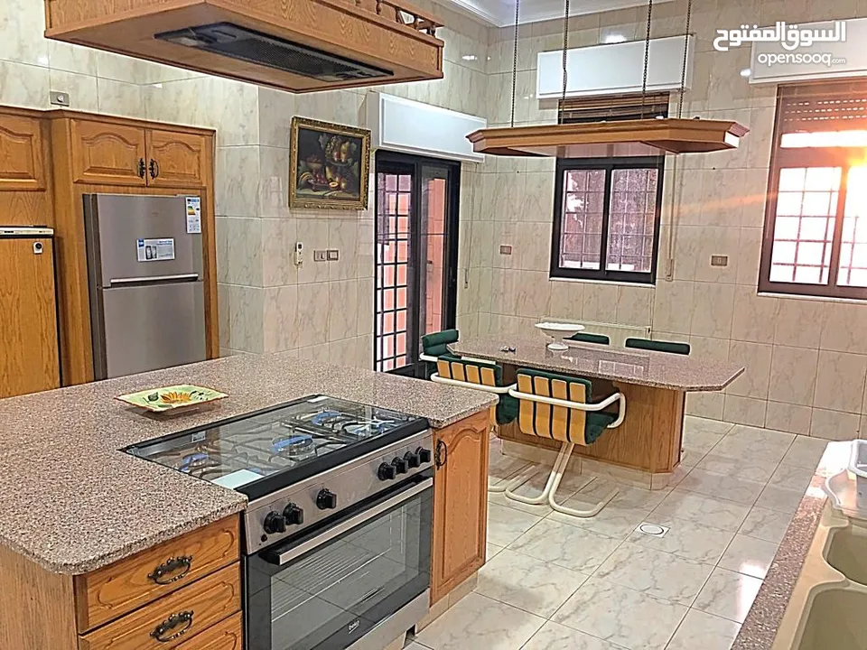 فيلا مفروشة للإيجار 1400م2 ( Property 38610 )-175034702