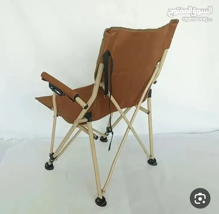 خيمة جديدة تسع 4 أشخاص قابلة لطي + كرسي جديد مريح قابل لطي  + 2 كراسي أرضي مستخدم أستخدام بسيط