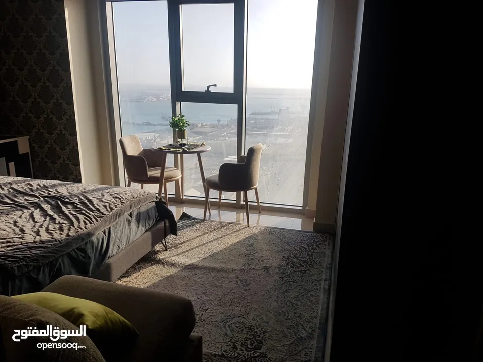 For rent in Juffair sea view 1bhk للإيجار في الحفير غرفه وصاله أطلاله بحريه